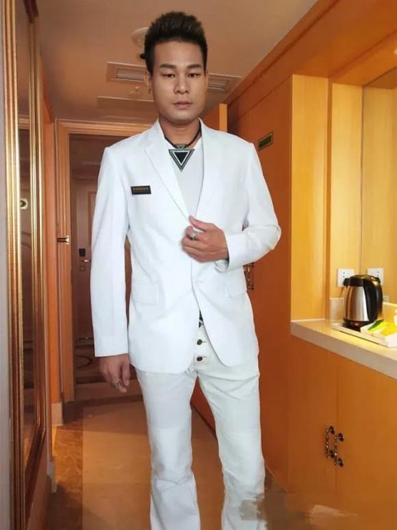 Diễn viên Lý Uy Long.