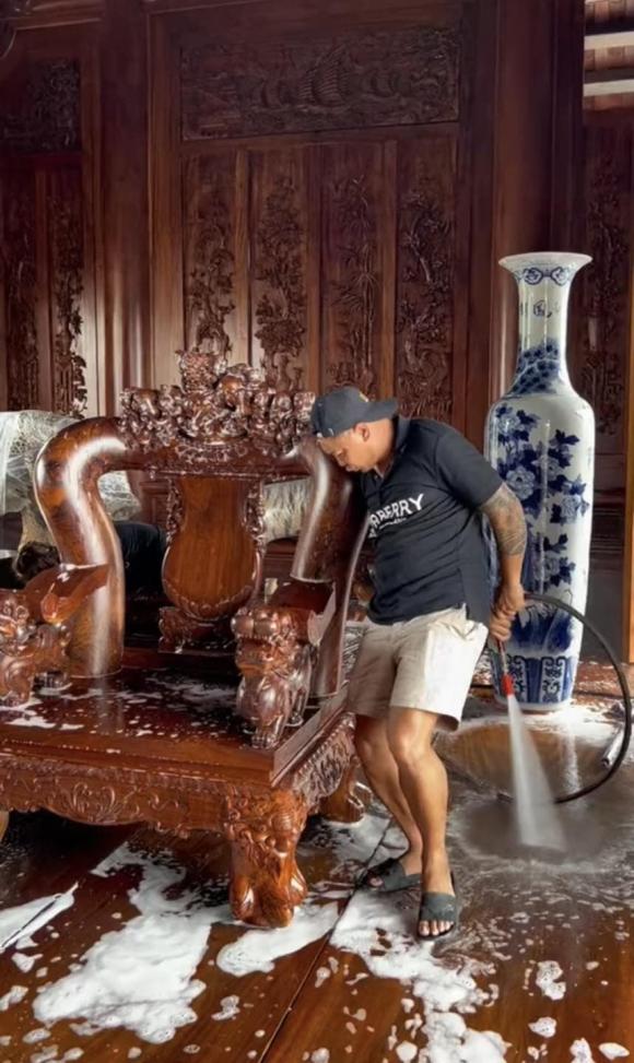 lau dọn đồ gỗ 0 lau dọn nhà cửa, rau chùi bàn ghế gỗ, bàn ghế gỗ