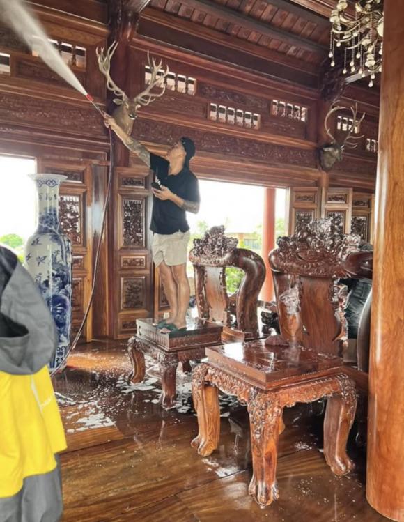 lau dọn nhà cửa, rau chùi bàn ghế gỗ, bàn ghế gỗ