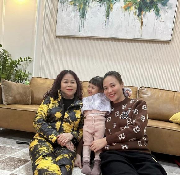 Mẹ Đàm Thu Trang rất quý cậu con rể doanh nhân của mình.