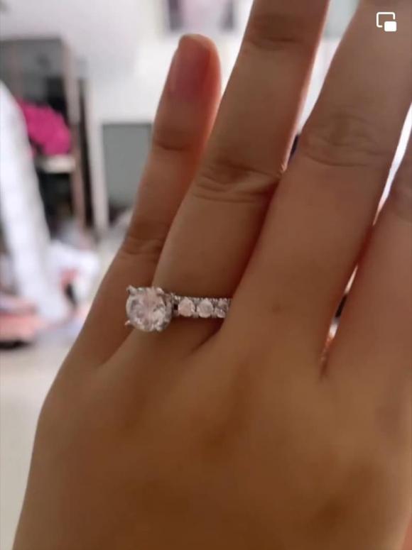 Thúy Kiều, trợ lí Ngọc Trinh, Ngọc Trinh