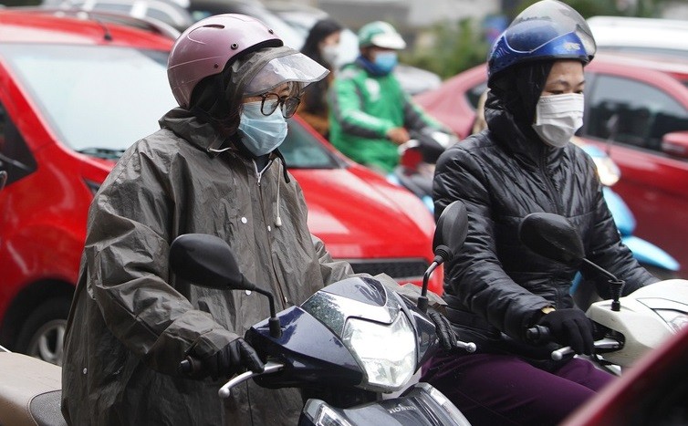 Dự báo thời tiết đêm nay và ngày mai (8-9/2): Hà Nội, Bắc Bộ mưa nhỏ và rét đậm, vùng núi cao có băng giá; phía Nam đêm mưa vài nơi, ngày