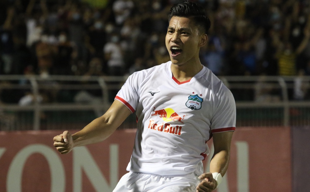 Sao nhà bầu Đức được AFC "chọn mặt gửi vàng", sánh vai cùng dàn hào thủ hàng đầu châu Á