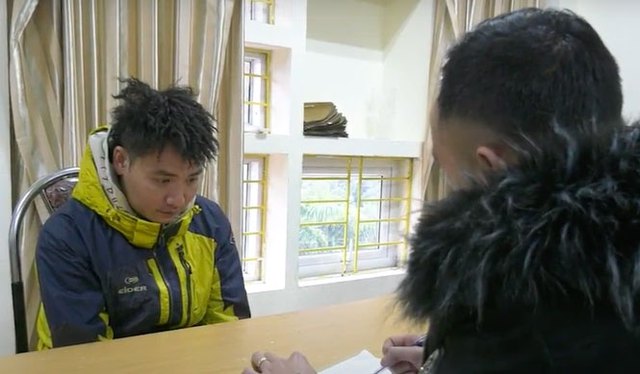 Tuấn "Saker": Từ "huyền thoại giới trẻ" đến kẻ bị bắt vì tàng trữ ma túy - Ảnh 2.