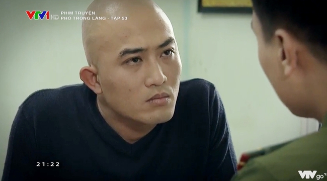 Phố trong làng: Mến đòi làm "chuyện ấy" với vợ giữa ban ngày, hé lộ công việc mới của "người trong ngành" - Ảnh 1.