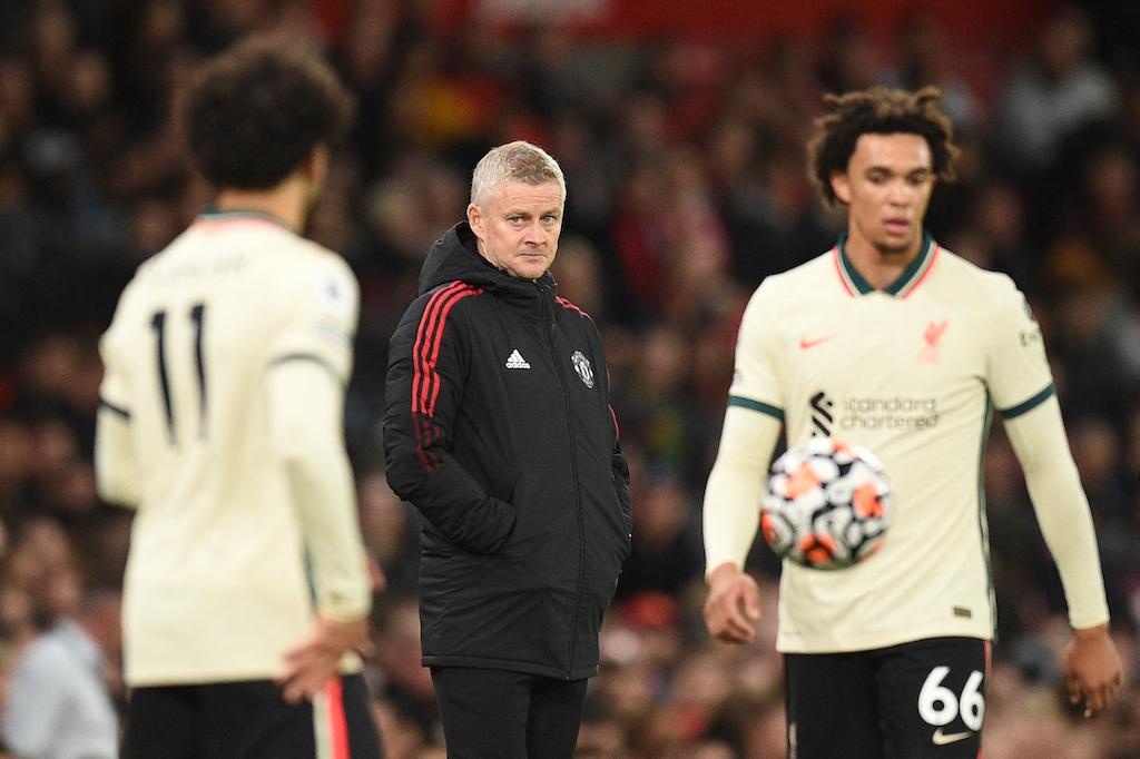 CĐV M.U nổi giận bỏ về sau hiệp 1 trận thảm bại trước Liverpool - ảnh 2