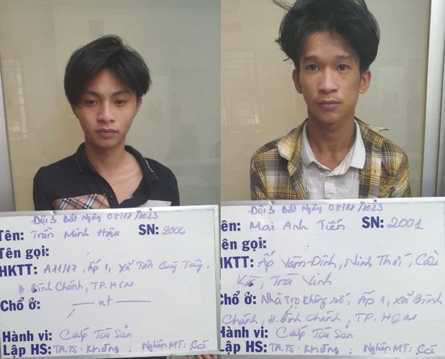 Cảnh sát hình sự bắt gọn băng nhóm dàn cảnh cướp tài sản của tài xe ôm ảnh 1
