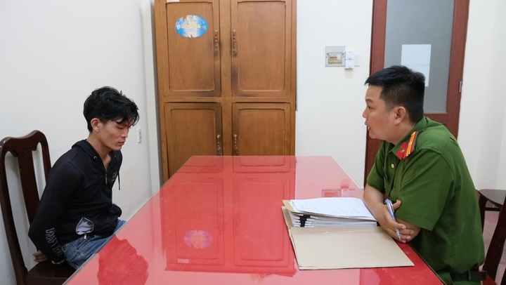 Tin pháp luật nổi bật 24h qua: Bắt bị can truy nã đặc biệt nguy hiểm khi về thăm nhà