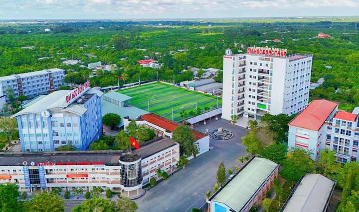 Tin tức giáo dục 24h: Giảng viên một trường đại học được thưởng 500 triệu sau khi đạt chuẩn giáo sư