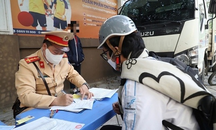 Tin tức giáo dục 24h: Trường học ở Hà Nội bị 