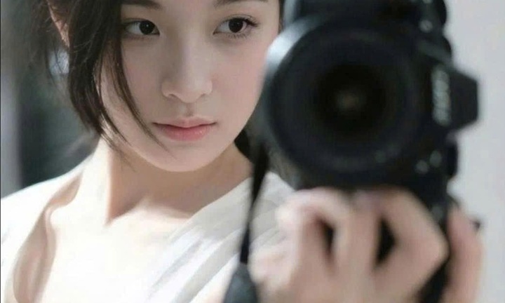 Nữ sinh lớp 8 xinh đẹp giành giải Nhất học sinh giỏi Hà Nội môn Khoa học tự nhiên