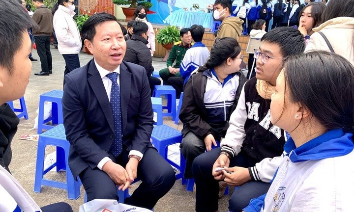 Tin tức giáo dục 24h: Đại học Y Dược TP.HCM mở thêm 2 ngành mới, tuyển sinh 3 phương thức