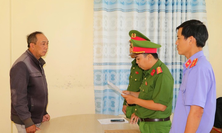 Khởi tố đối tượng sản xuất cà phê bột từ đậu nành và phụ gia