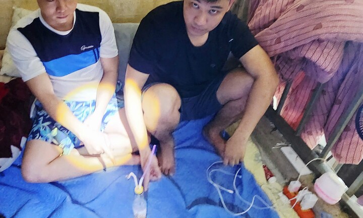 Bắt quả tang 2 đối tượng tụ tập sử dụng ma túy trong phòng trọ ở Hà Nội