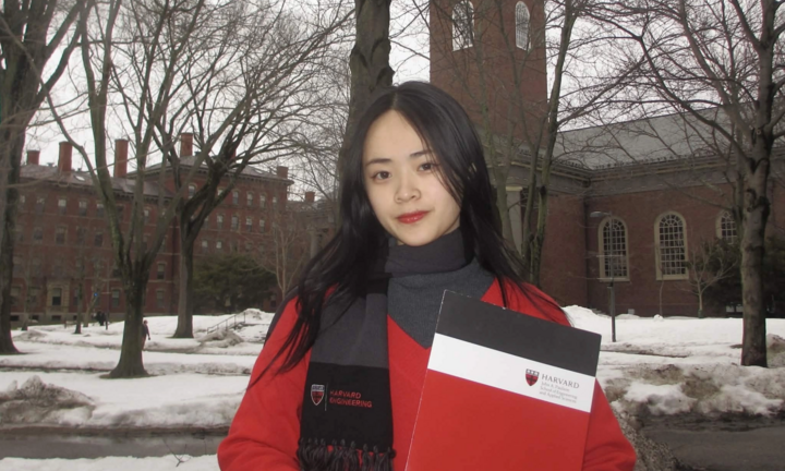 Nữ sinh Việt nhận học bổng tiến sĩ từ 3 trường hàng đầu Ivy League