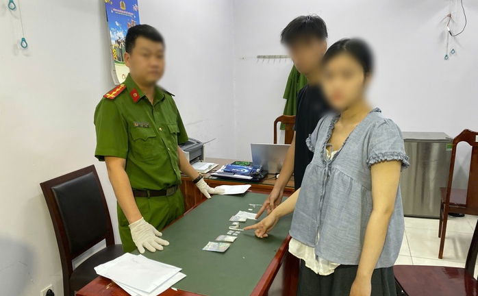Tin pháp luật nổi bật 24h qua: Công an ở TP.HCM bắt đôi nam nữ sau khi 1 tài xế dương tính với ma túy