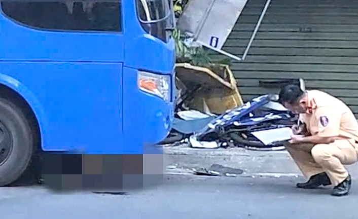 Tin tức giao thông ngày 3/6: Điều tra vụ tai nạn liên quan xe buýt và xe máy điện, một người tử vong