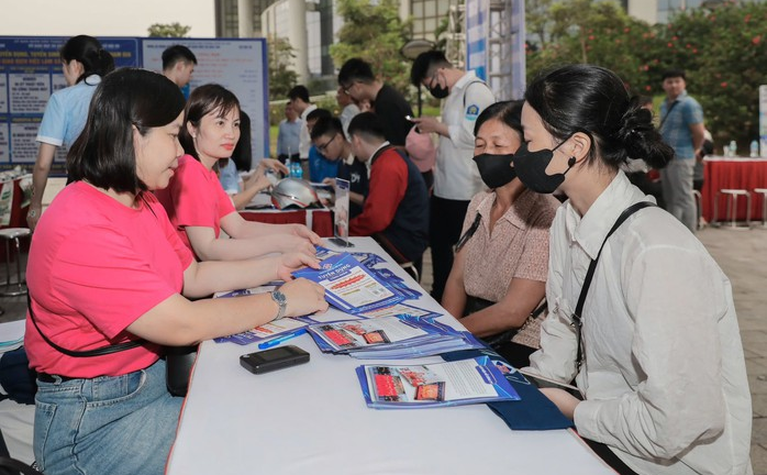 Lương cơ sở tăng lên 2,53 triệu đồng/tháng thì mức đóng BHXH sẽ là bao nhiêu?
