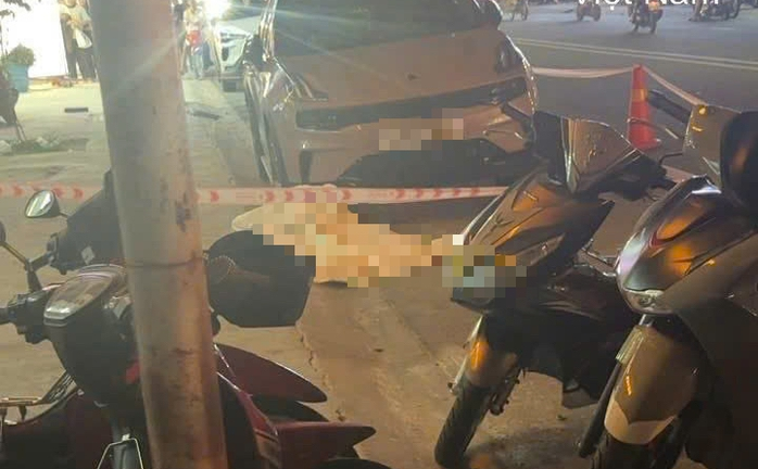 Điều tra vụ khách nước ngoài tử vong trước cửa khách sạn ở TPHCM, hé lộ nguyên nhân ban đầu