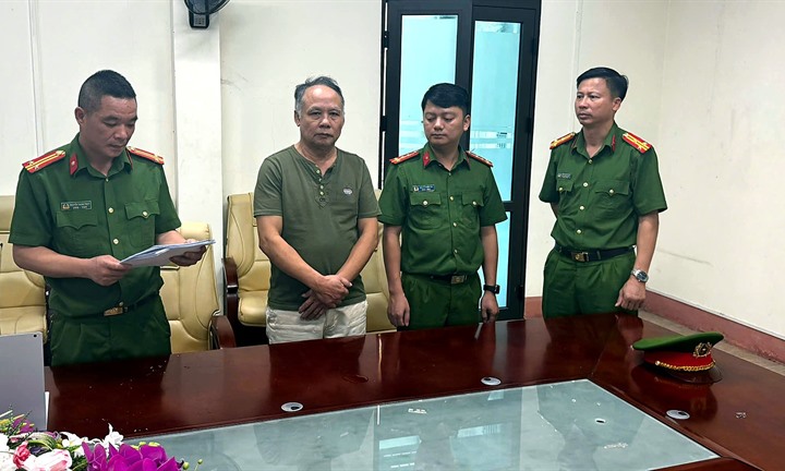 Lào Cai: Bắt tạm giam cựu công chức thuế liên quan sai phạm tại Tổ thu phí cửa khẩu Kim Thành