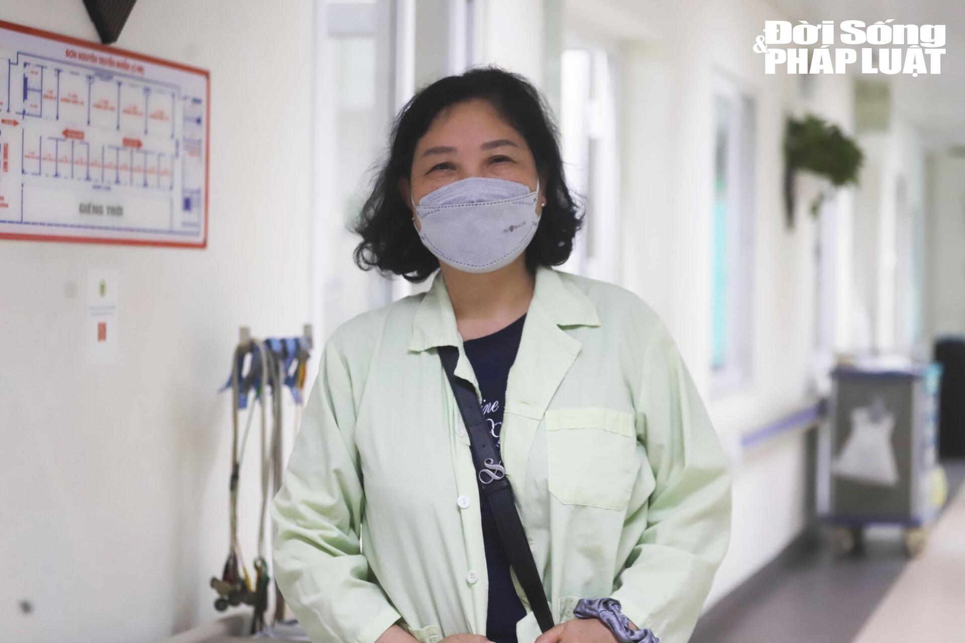 Cúm A không chừa một ai: Người già biến chứng suy hô hấp, người trẻ "vật vã" hơn mắc COVID - 9