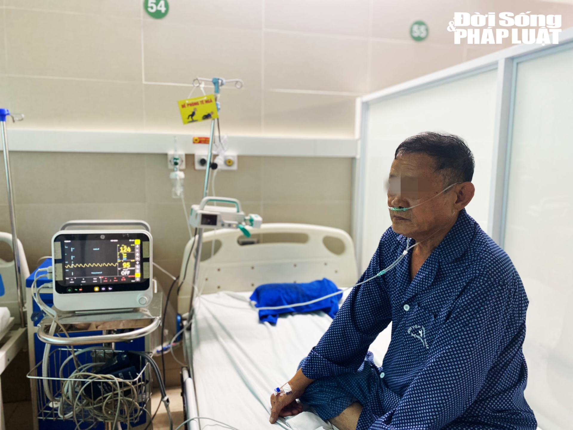 Cúm A không chừa một ai: Người già biến chứng suy hô hấp, người trẻ "vật vã" hơn mắc COVID - 7