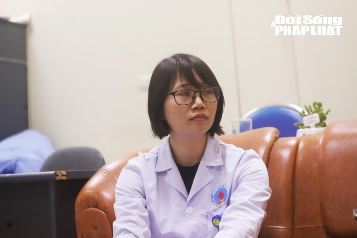 Ca cấp cứu tăng, bác sĩ "chạy đua trong lằn ranh sinh tử" giành giật sự sống cho bệnh nhân đột quỵ mùa lạnh - 4