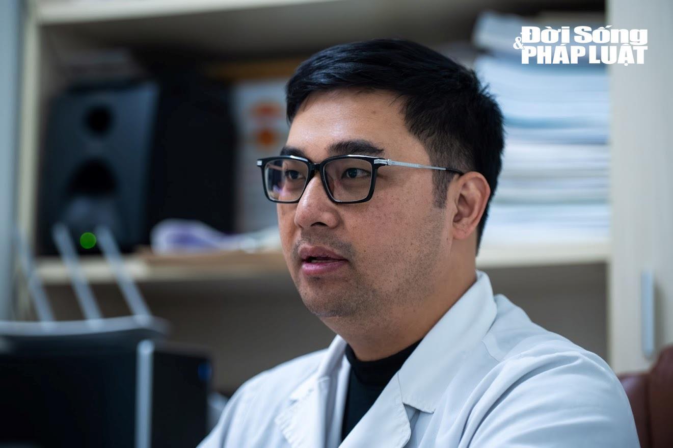 Ca cấp cứu tăng, bác sĩ "chạy đua trong lằn ranh sinh tử" giành giật sự sống cho bệnh nhân đột quỵ mùa lạnh - 3