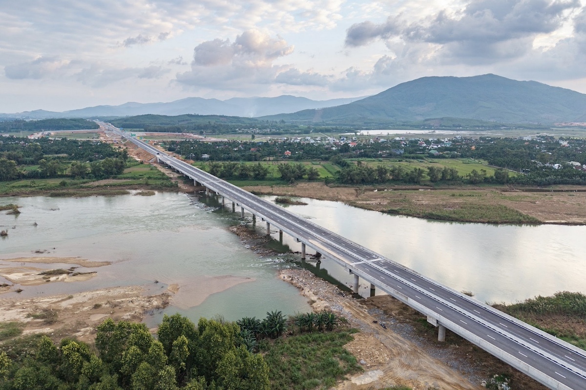 Cao tốc Quảng Ngãi - Hoài Nhơn trước ngày “về đích” - 3