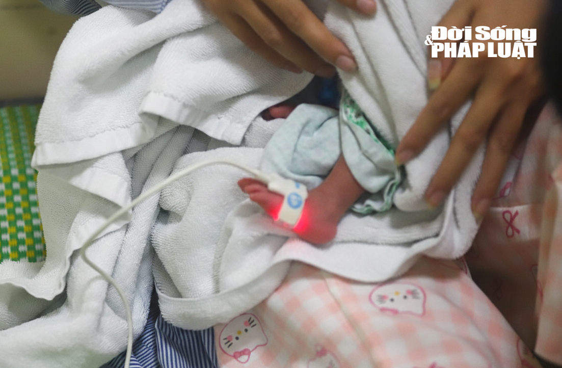  Khoảng lặng sau cánh cửa khoa sơ sinh: Chuyện về những "thiên thần" bị bỏ rơi và người mẹ hiền của hàng trăm đứa trẻ - 11