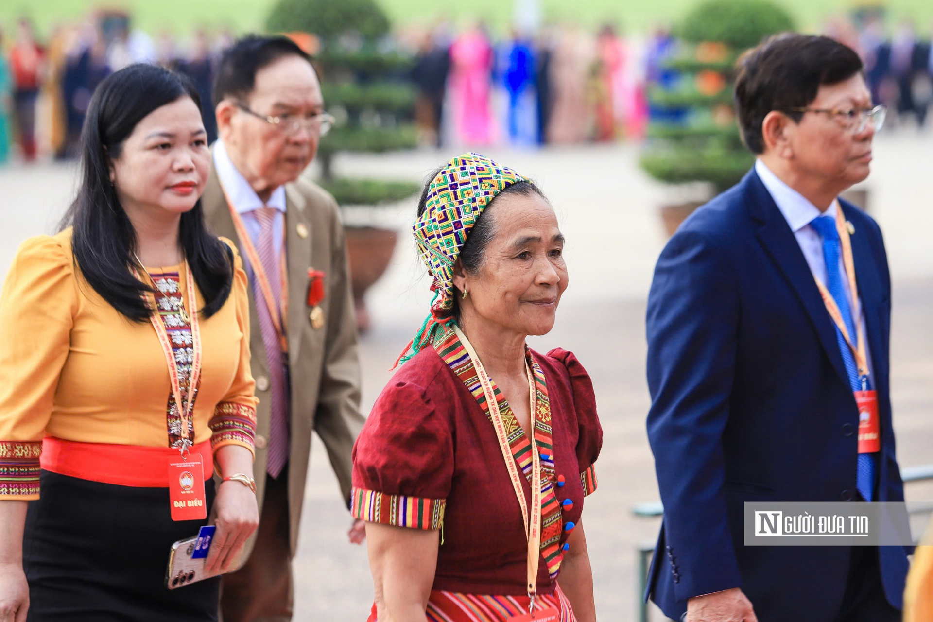Đoàn đại biểu dự Đại hội MTTQ Việt Nam lần thứ XI vào Lăng viếng Chủ tịch Hồ Chí Minh - 6