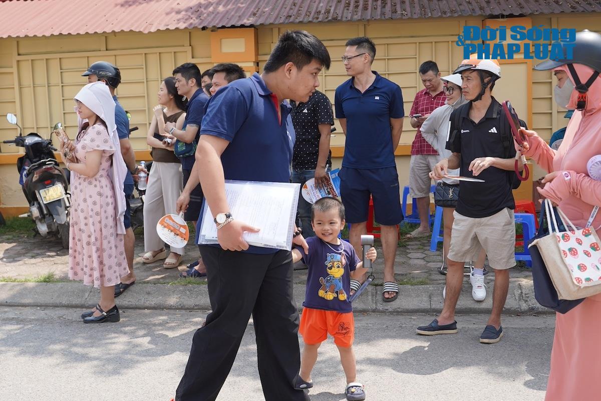 Kỳ thi lớp 10 Hà Nội: 224 điểm thi, hàng nghìn người đồng hành và một mùa thi trọn vẹn - 4