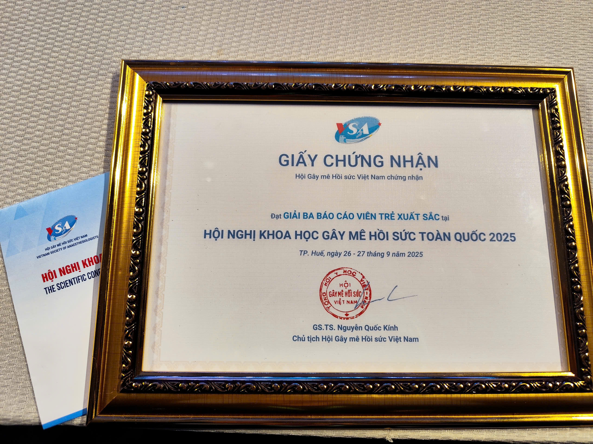 Nam bác sĩ 28 tuổi 3 lần đạt danh hiệu Thủ khoa: Phần thưởng lớn nhất không phải là những tấm bằng khen mà là khi bệnh nhân được trở về nhà - 6