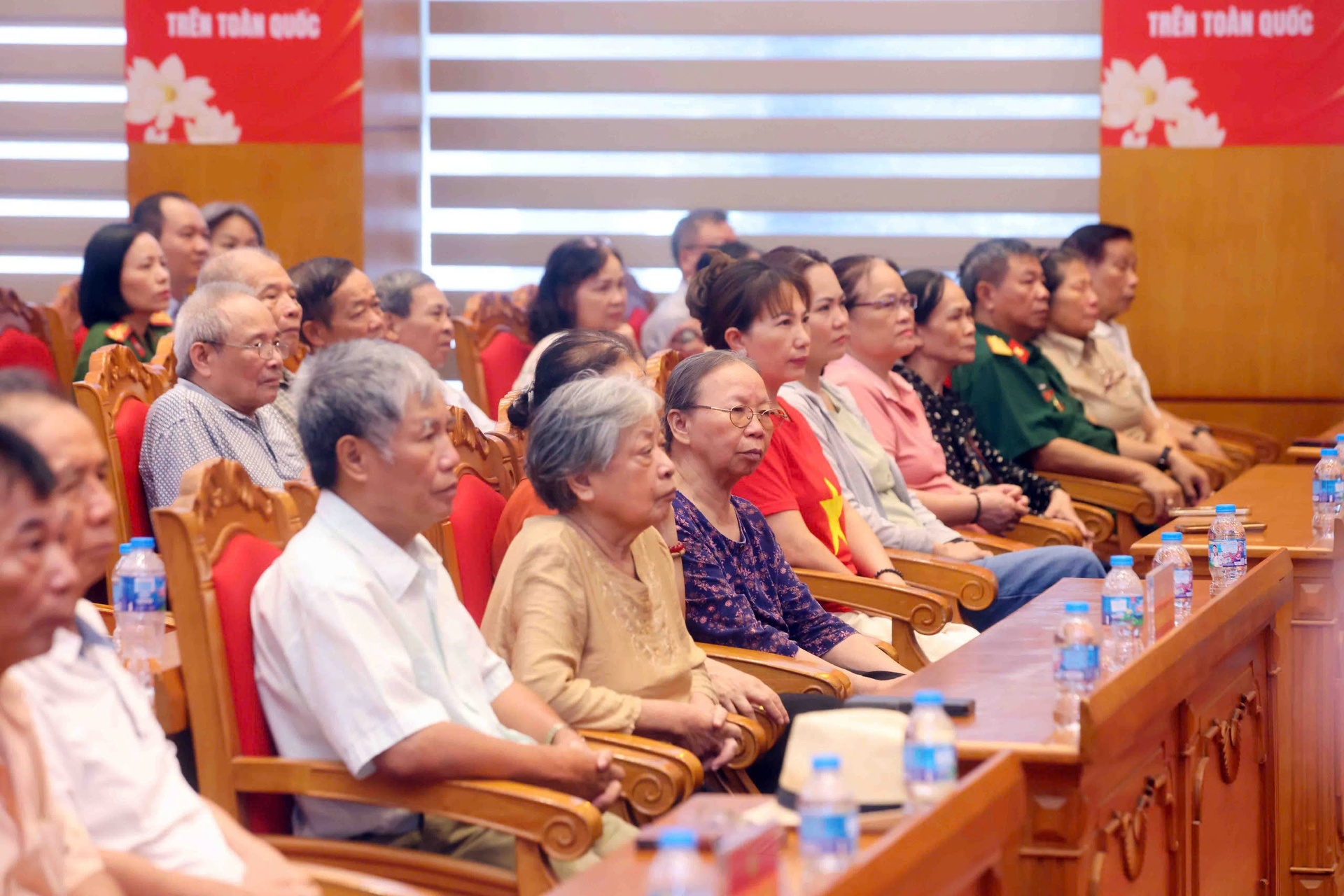 Tìm kiếm, quy tập, xác định danh tính hài cốt liệt sĩ là trách nhiệm trước lịch sử - 3