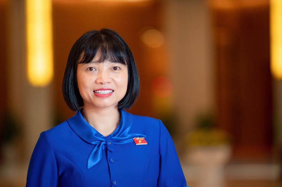 ĐBQH Nguyễn Thị Việt Nga: Cải cách thủ tục hành chính là đòn bẩy để doanh nghiệp bứt phá - 1