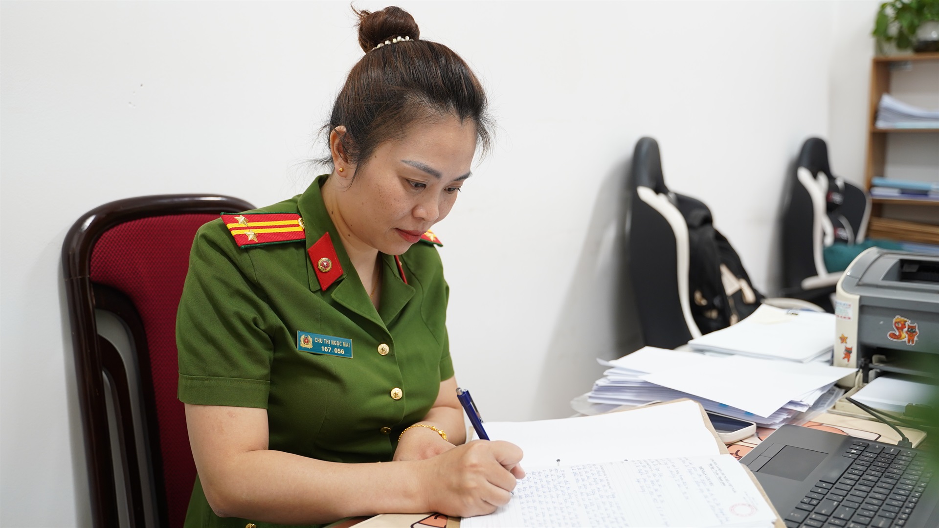 Bản lĩnh thép của nữ trinh sát hình sự và những lần đấu trí giữa lằn ranh sinh tử với tội phạm - 9