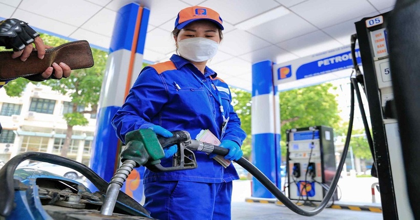 Bộ Công Thương đề xuất doanh nghiệp được tự quyết giá xăng dầu