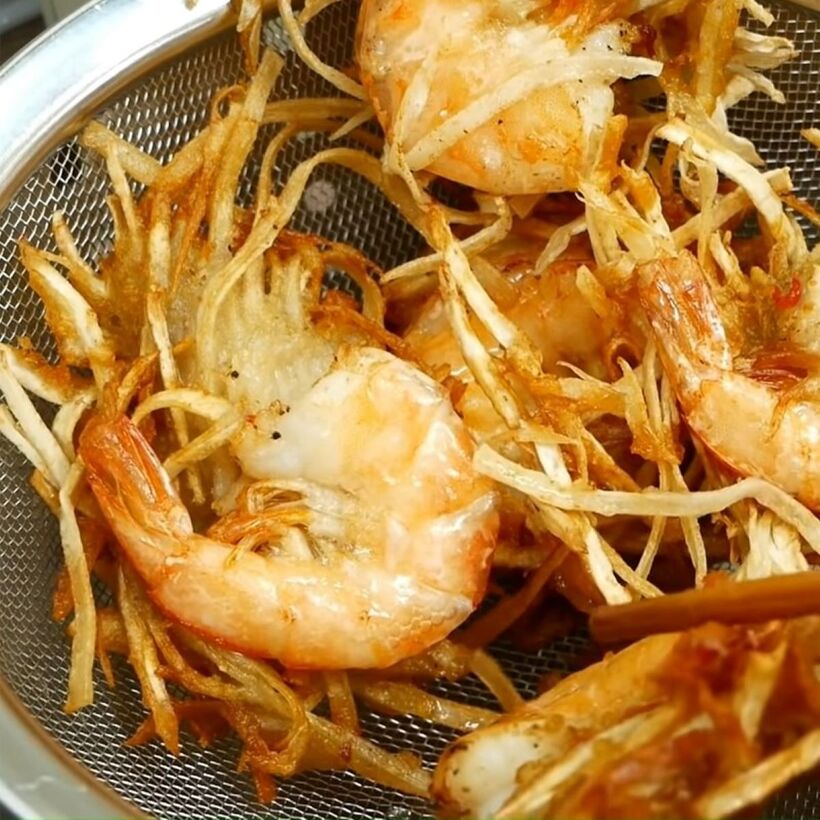 Cách làm bánh tôm khoai môn siêu ngon, siêu đơn giản - 7