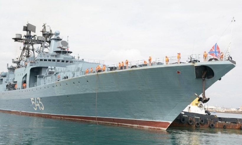 Tàu hộ vệ Nguyên soái Shaposhnikov cập cảng Massawa hôm 28/3. Ảnh:&nbsp;Bộ Thông tin Eritrea
