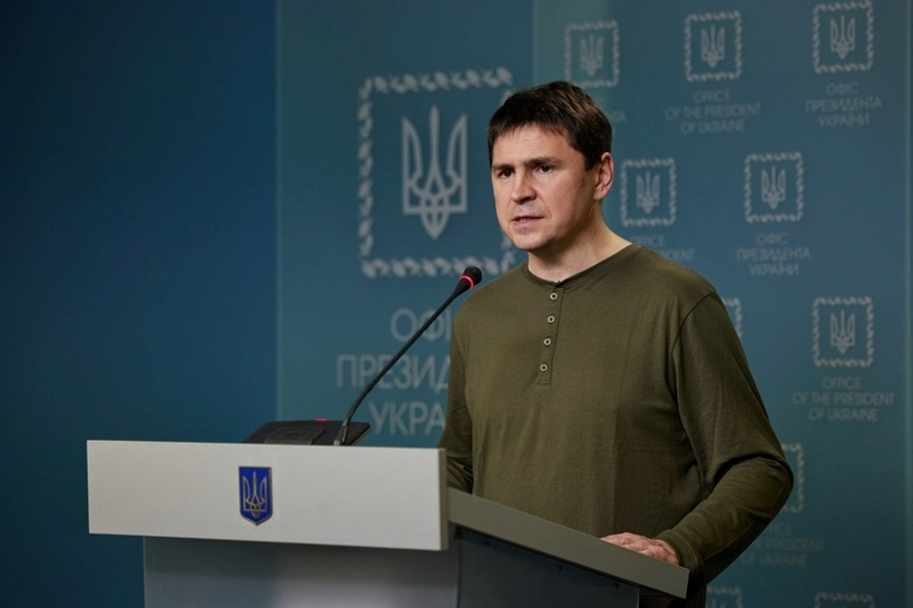 Ông Mikhail Podoliak – cố vấn hàng đầu của Tổng thống Volodymyr Zelensky. Ảnh: Pravda