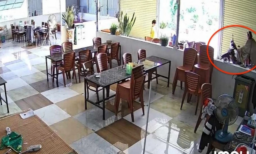 Camera ghi lại hình ảnh nghi người phụ nữ ăn cắp xe máy tại Nghệ An