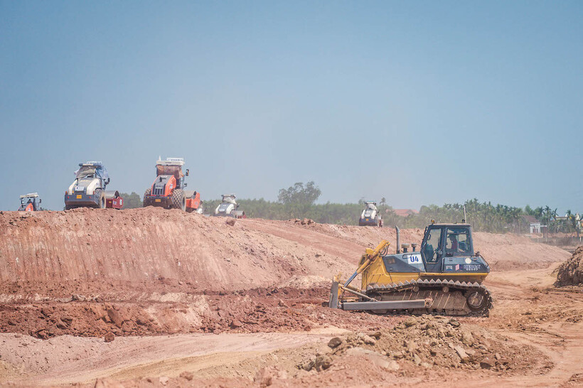 Thi công cao tốc Quảng Ngãi - Hoài Nhơn