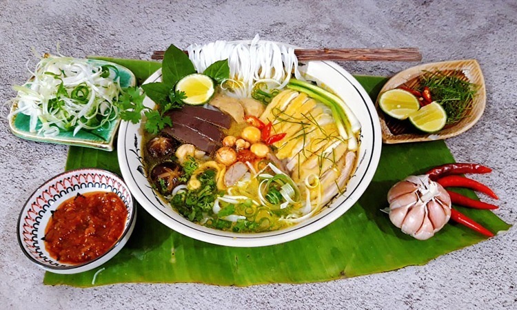 Bát phở thơm ngon đã ra lò