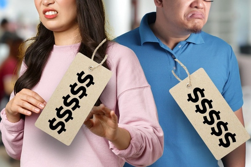 Nhiều người trẻ Trung Quốc "rao bán công việc" để giải tỏa căng thẳng. Ảnh: SCMP