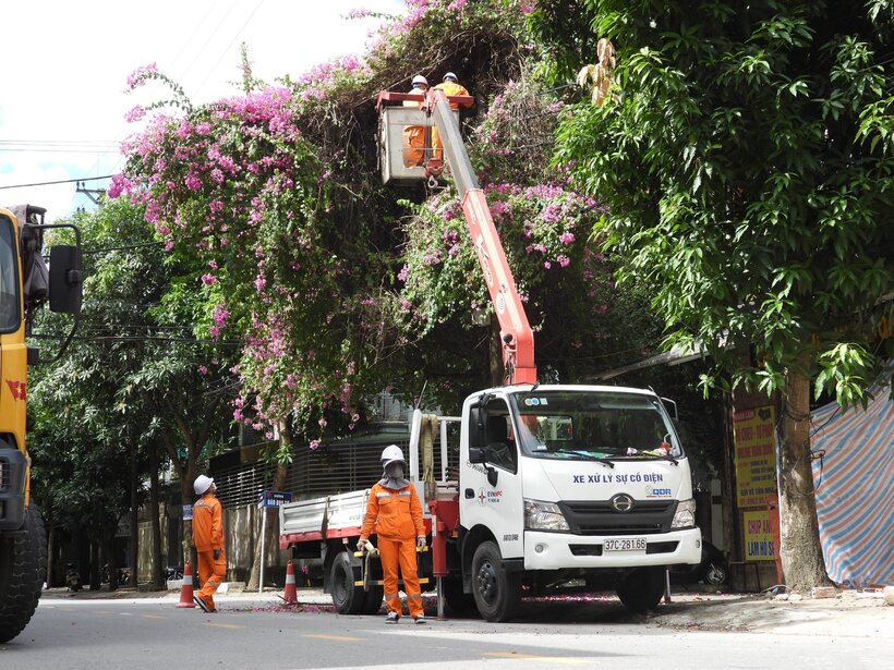 Điện lực Thành phố Vinh (PC Nghệ An) chủ động ứng phó với mùa mưa bão năm 2024 - 1