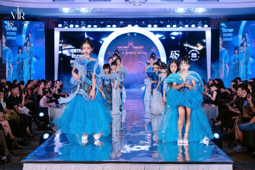 Bộ sưu tập Ocean của nhà thiết kế Nhật Thực