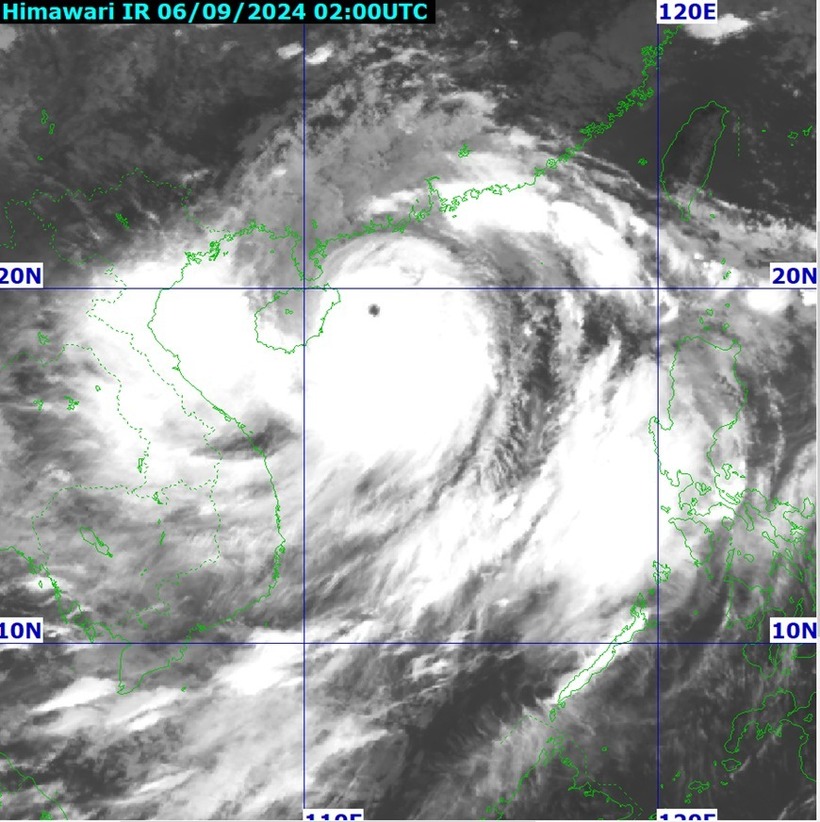 Siêu bão số 3 Yagi giật trên cấp 17, tăng tốc, cách Quảng Ninh 570km