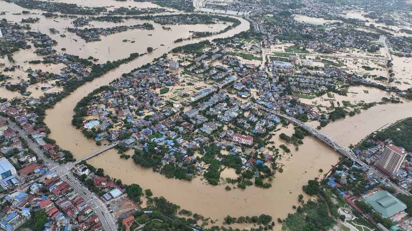 Toàn cảnh TP.Thái Nguyên trong trận lụt lịch sử. (Ảnh: Tuổi trẻ)