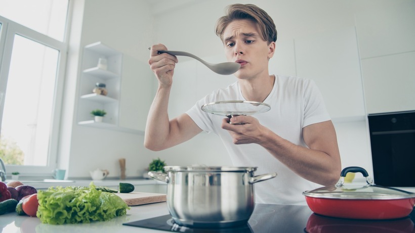 Nếu món ăn quá mặn mà không thể thêm nhiều nguyên liệu khác, hãy cân nhắc việc chia nhỏ món ăn thành nhiều phần.