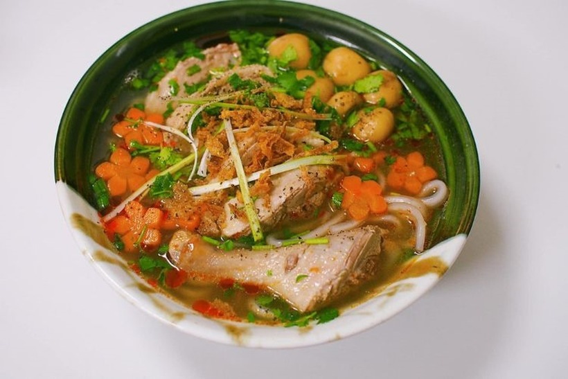 Bánh Canh Vịt Hiền là một địa chỉ lý tưởng cho những ngày se lạnh. Ảnh minh họa